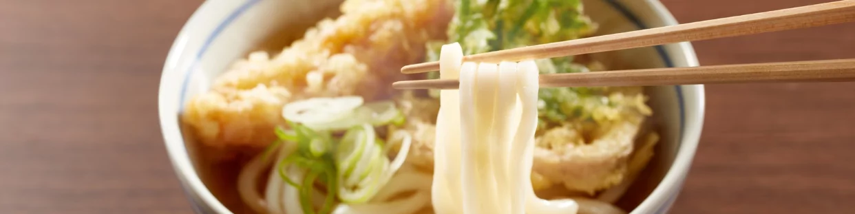 Pasta de trigo japonés asiático